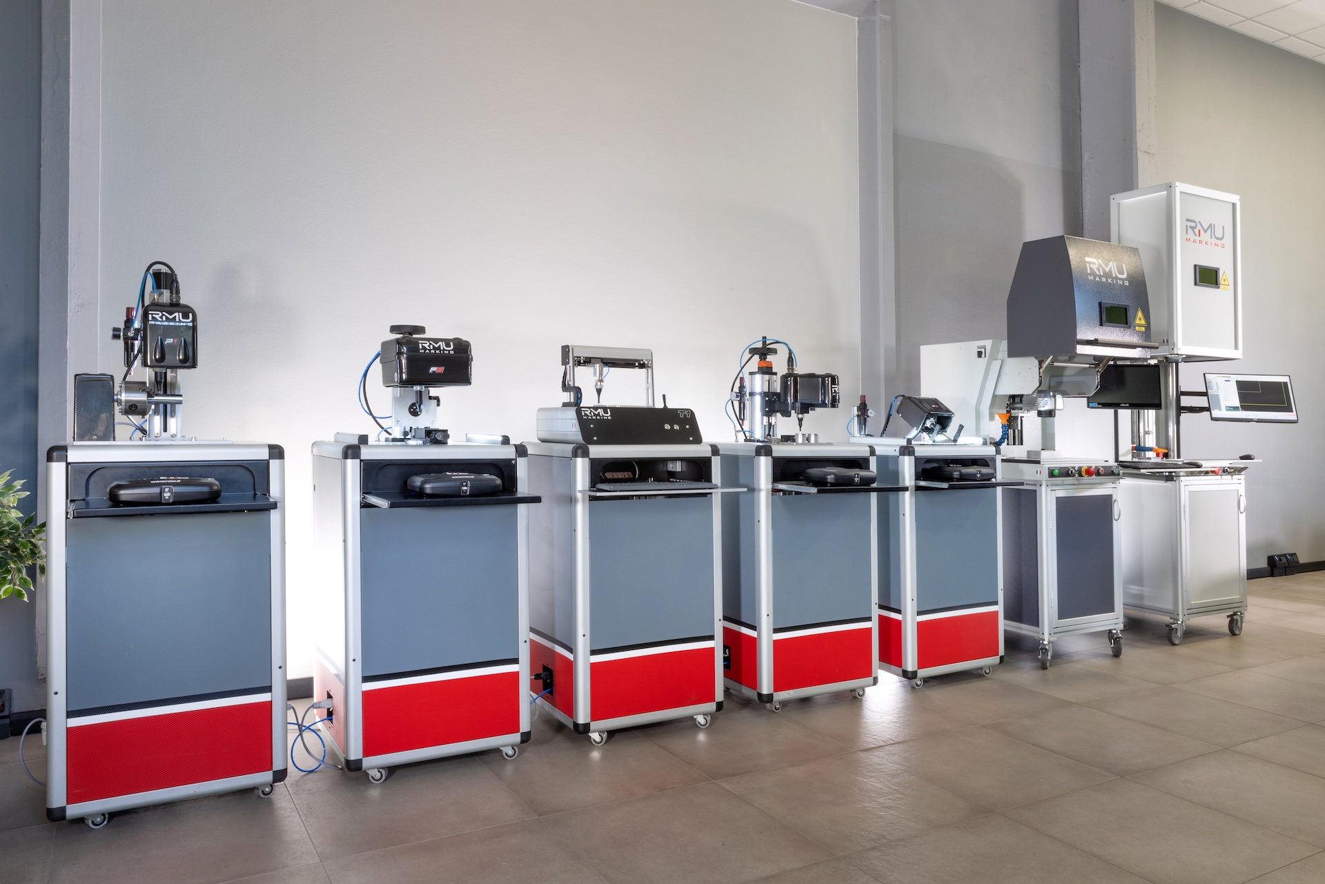 Applicazioni e macchine RMU in esposizione.